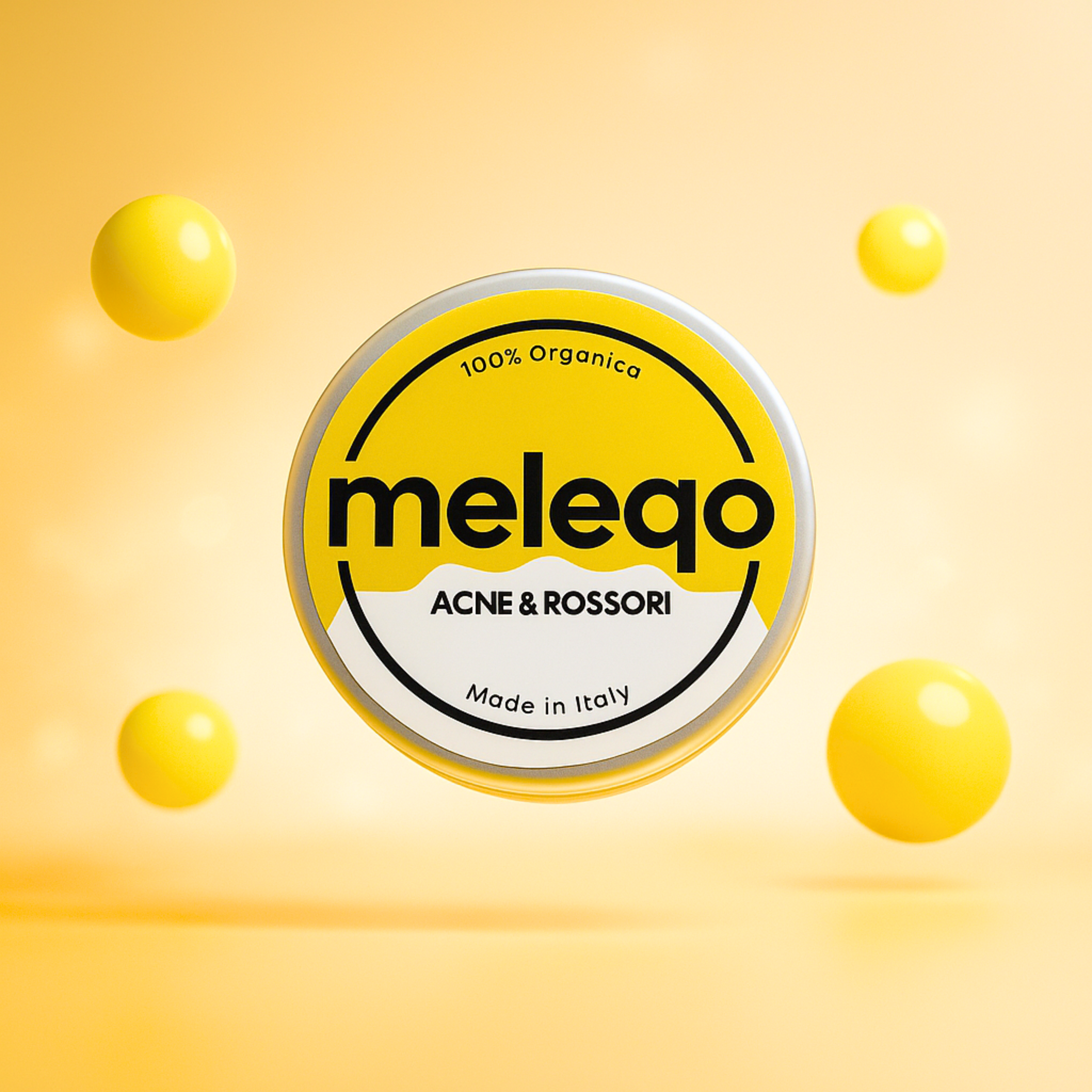 Barattolo di crema naturale Meleqo per acne e rossori, su sfondo bianco e sfumature d'orate